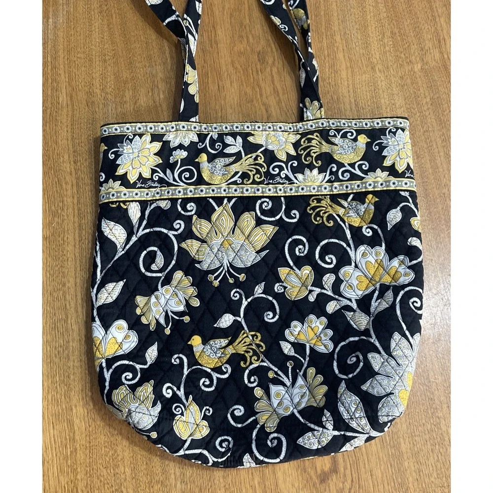 Vera‎ Bradley Villager 